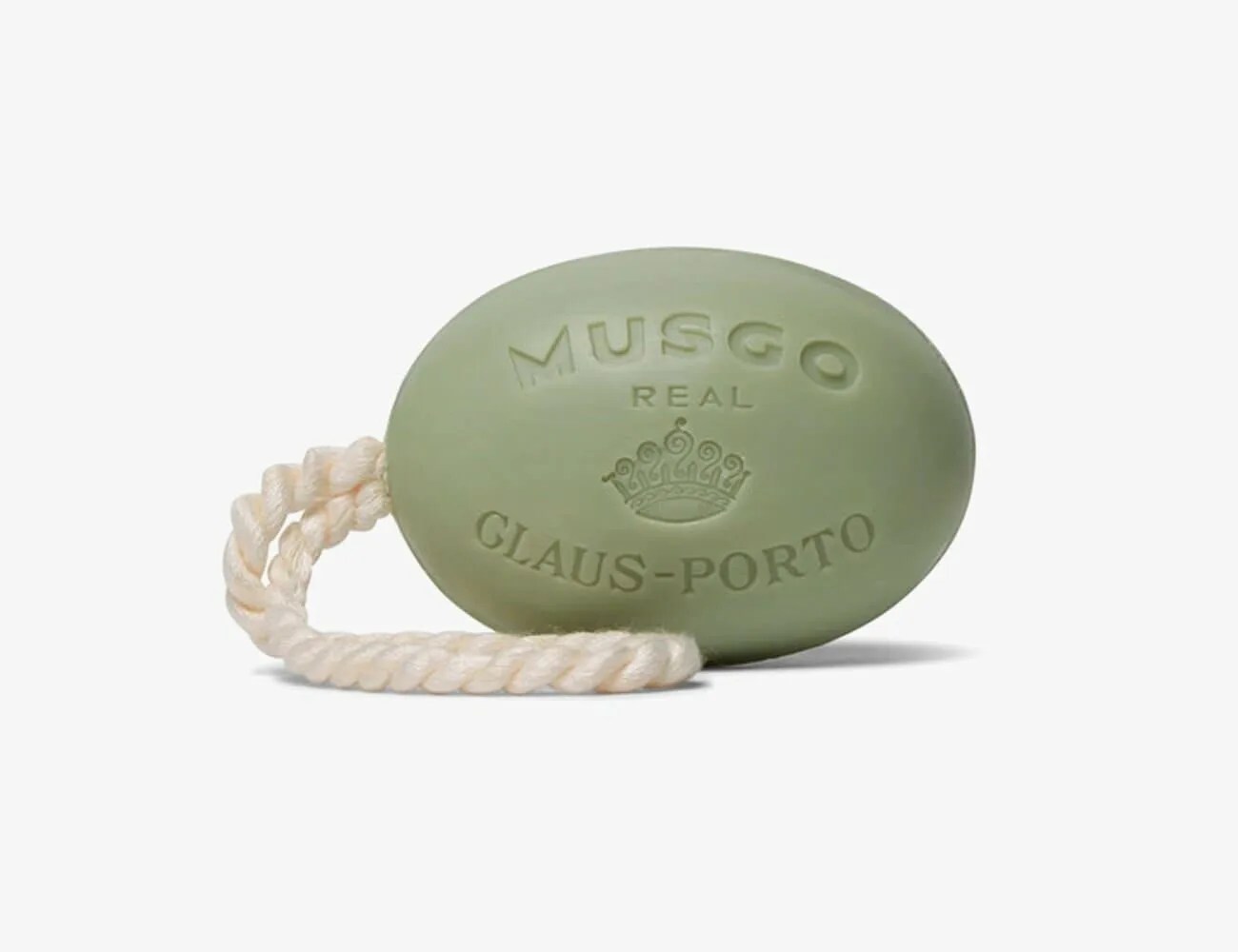 Stocking-Stuffer-Ideas-for-the-Best-Dressed-Man-Gear-Patrol-claus-porto