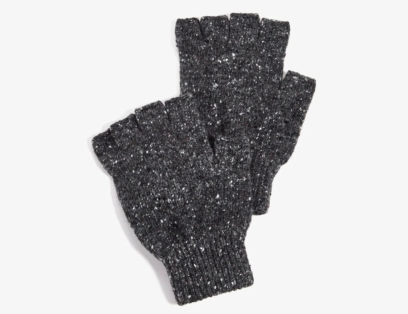 Stocking-Stuffer-Ideas-for-the-Best-Dressed-Man-Gear-Patrol-howlin