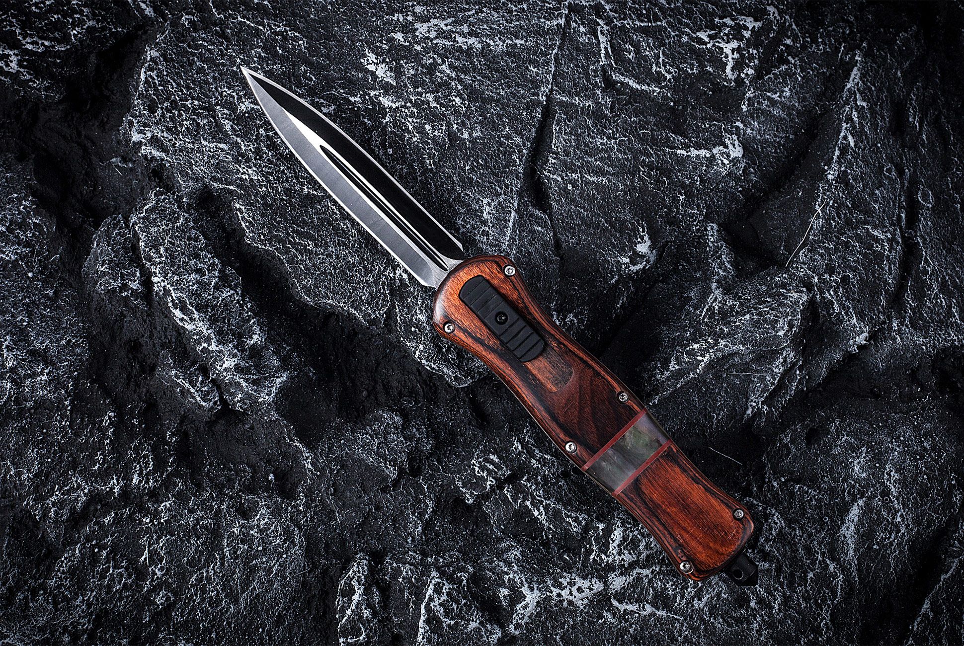 TIG-gear-patrol-tekto-full-lead