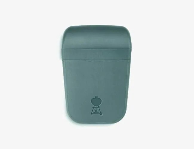 The-12-Best-Grilling-Gifts-of-2018-gear-patrol-handle-light