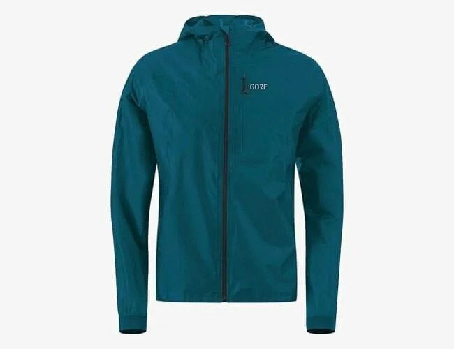 The-14-Best-Gifts-for-Trail-Runners-gear-patrol-gore