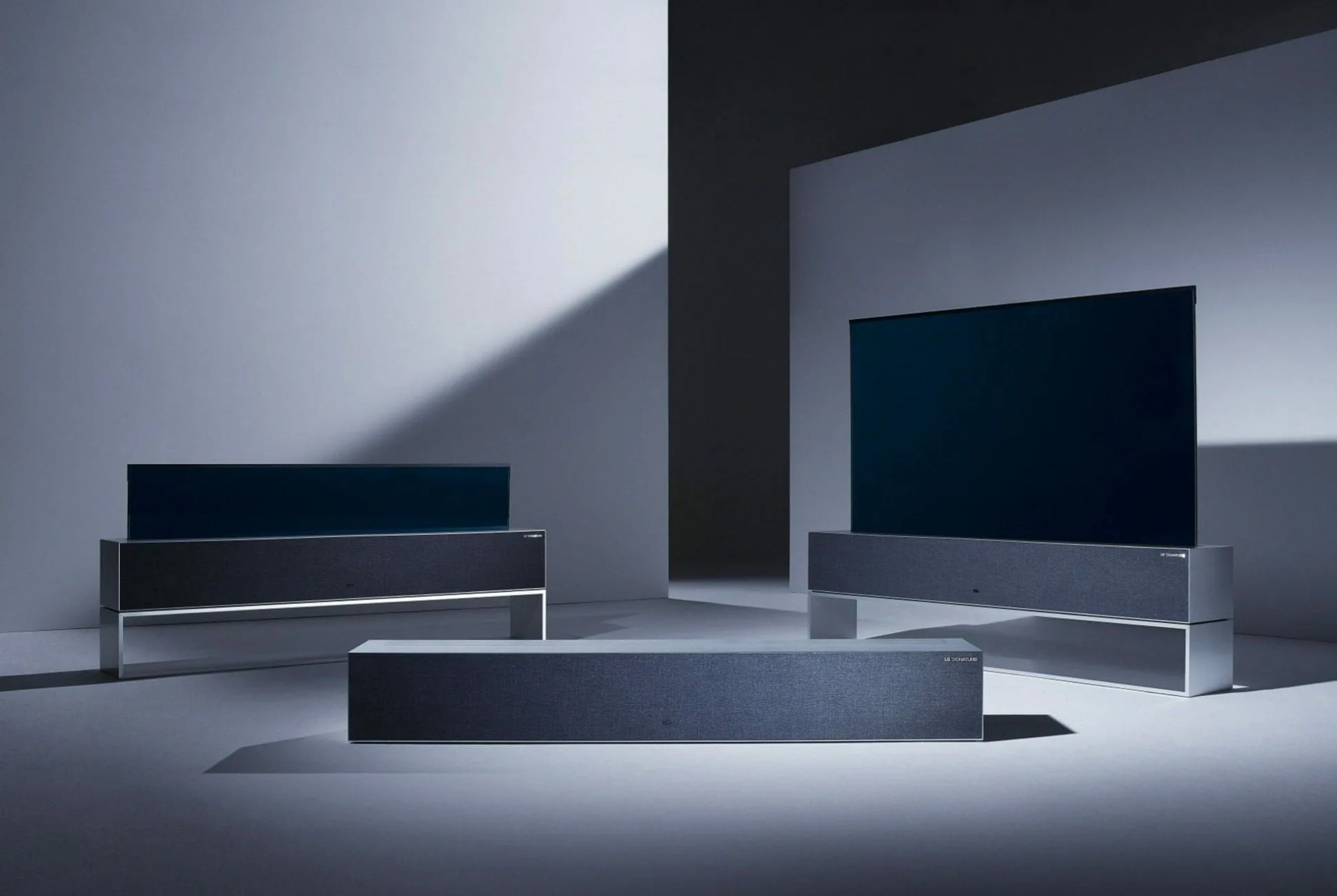 LG-Rollable-OLED-TV-gear-patrol-lead-full