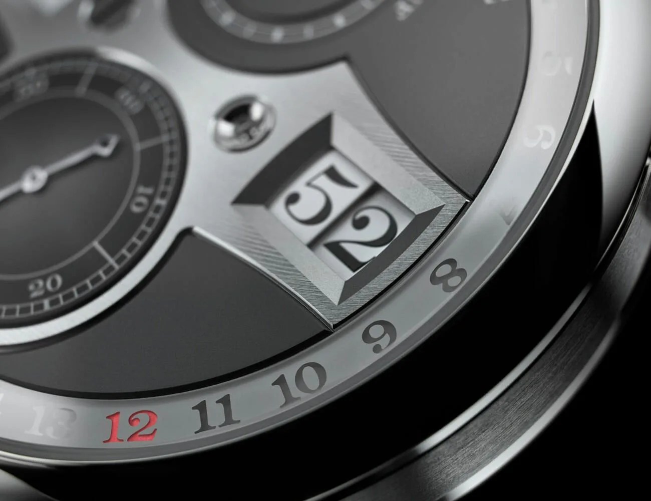 Lange-Zeitwork-Date-SIHH-2019-Gear-Patrol-Ambiance-1