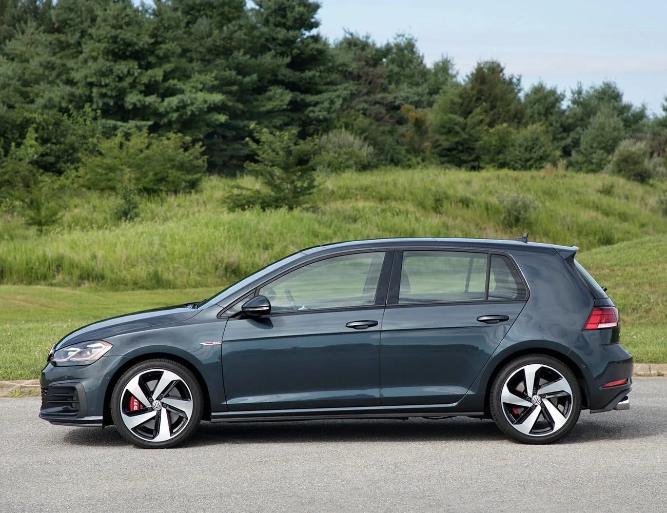 MK7-VW-GTI-gear-patrol-ambiance