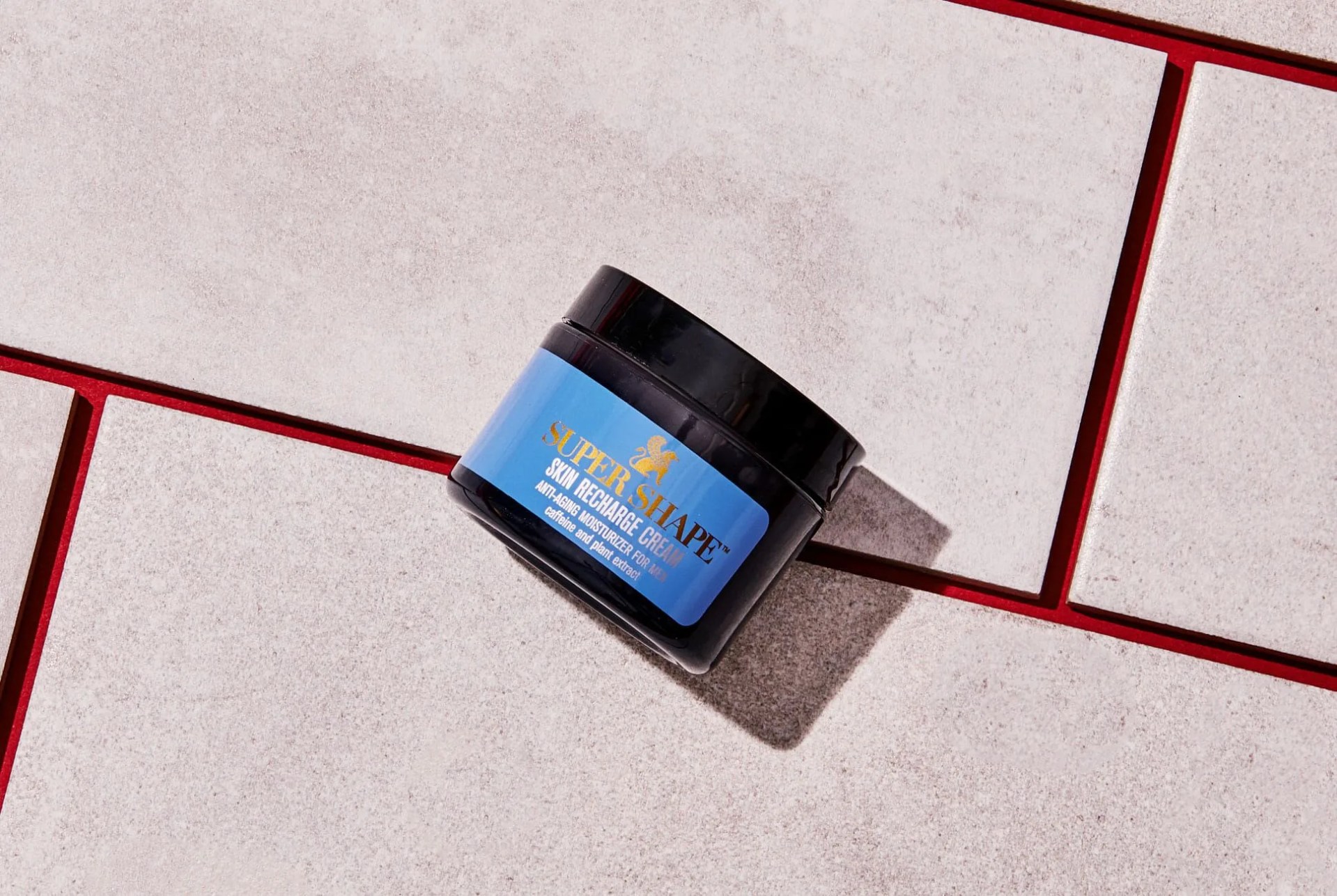 The-Best-Moisturizers-for-Dry-Skin-gear-patrol-baxter