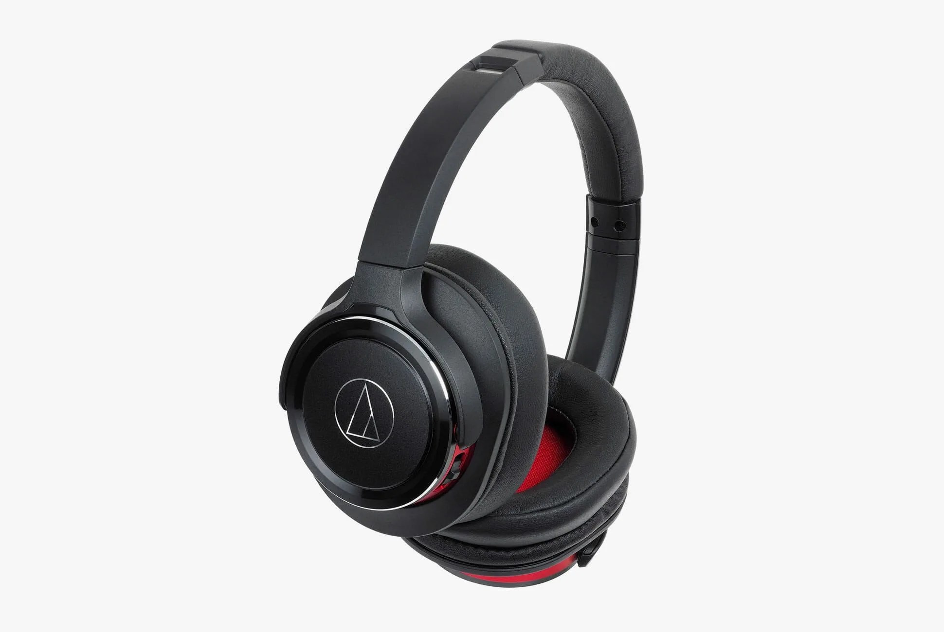 AudioTechnica-ATH-WS660BT-gear-patrol-full-lead