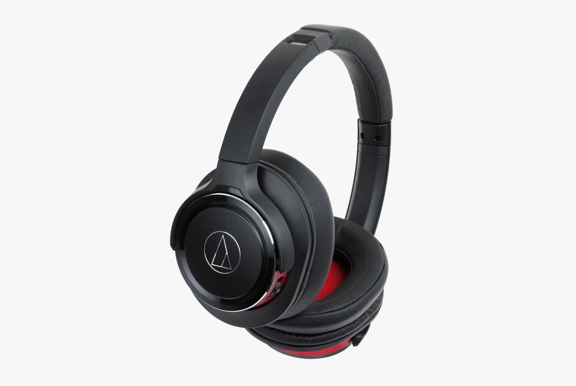 AudioTechnica-ATH-WS660BT-gear-patrol-full-lead