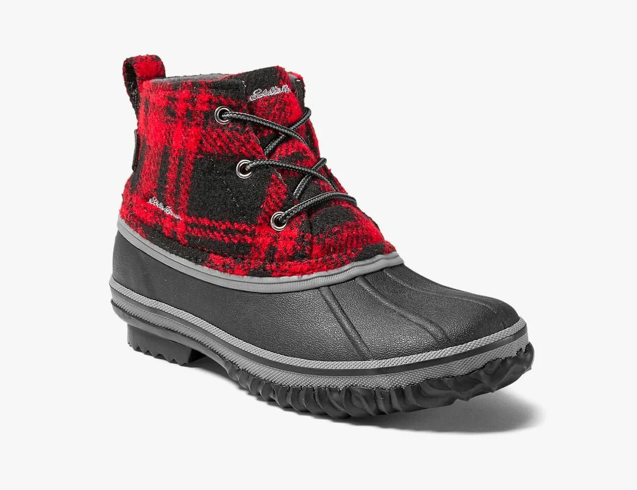 Gifts-for-the-Female-Snowboarder-or-Skier-in-Your-Life-gear-patrol-eddie-baeur