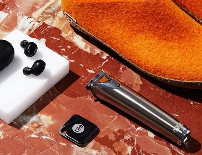 Last-Minute-Valentines-Day-Gear-Patrol-Lead-Featured