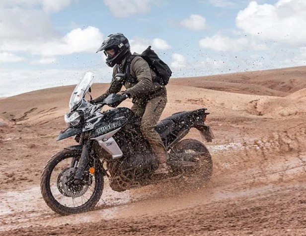 Triumph-Tiger-800-Review-gear-patrol-lead-feature