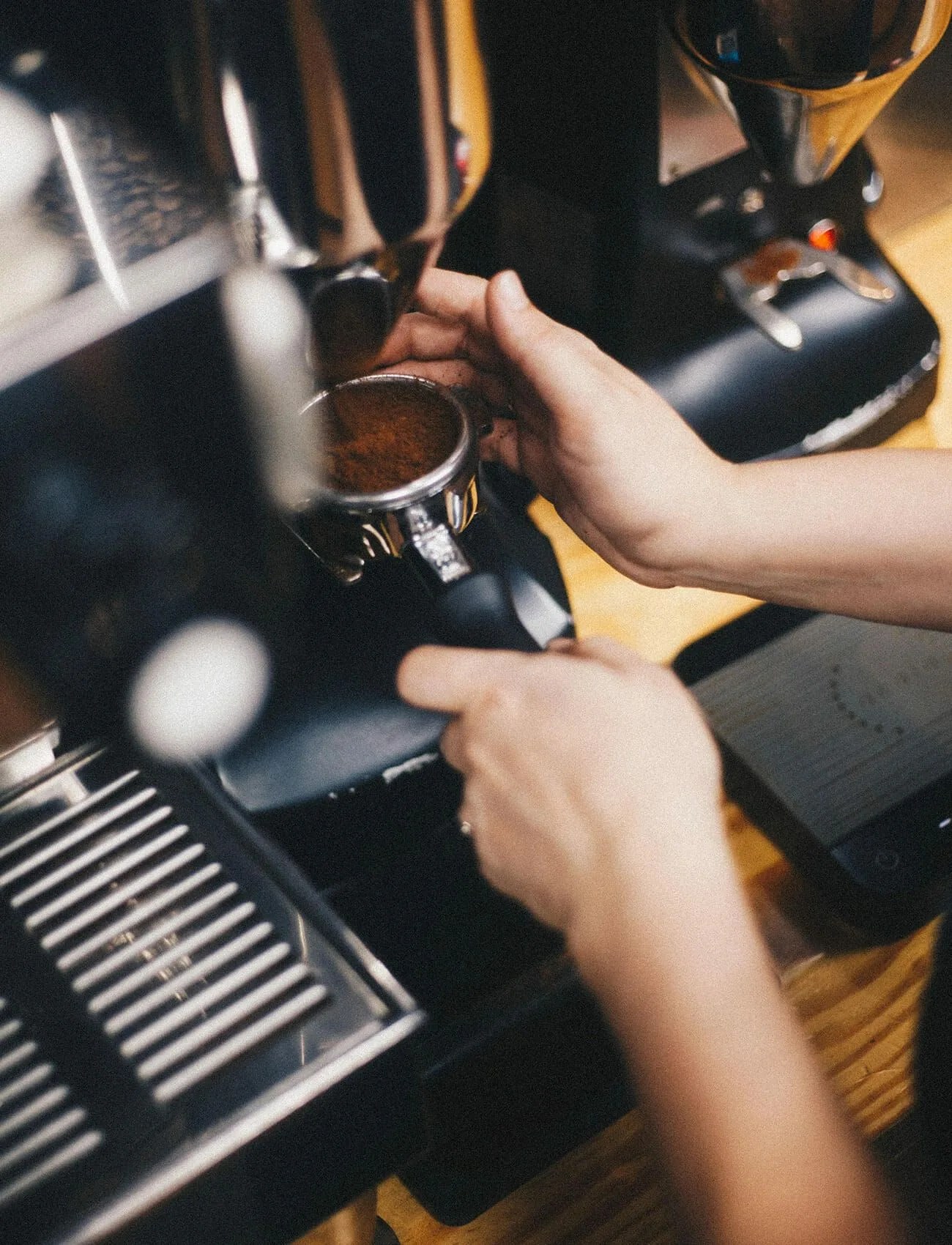 Brother-Moto-Profile-gear-patrol-ambiance-2