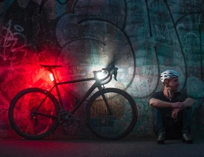 KNOG-Cobber-Bike-Lights-gear-patrol-lead-feature