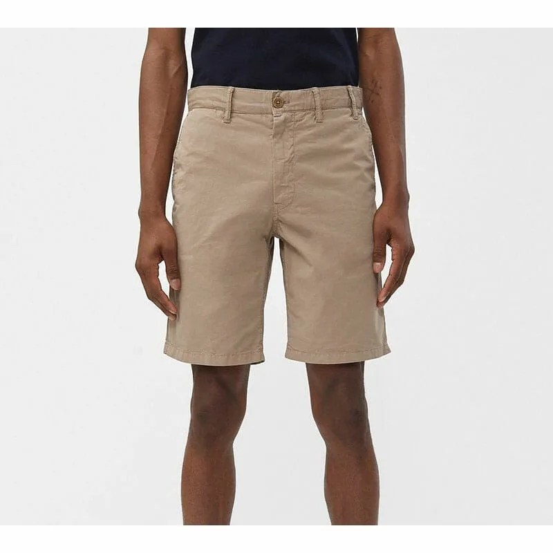 Need-Supply-Spring-Sale-gear-patrol-shorts