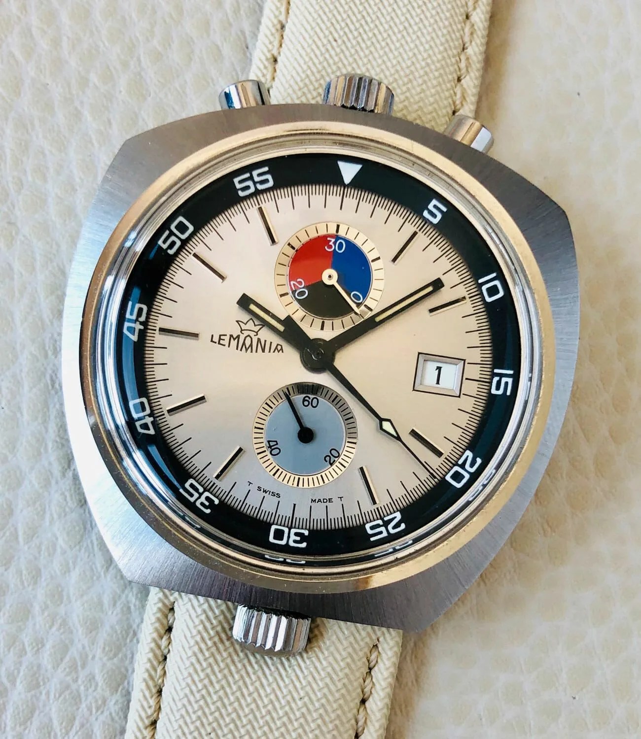 Lemania-Bullhead-Chronograph-gear-patrol