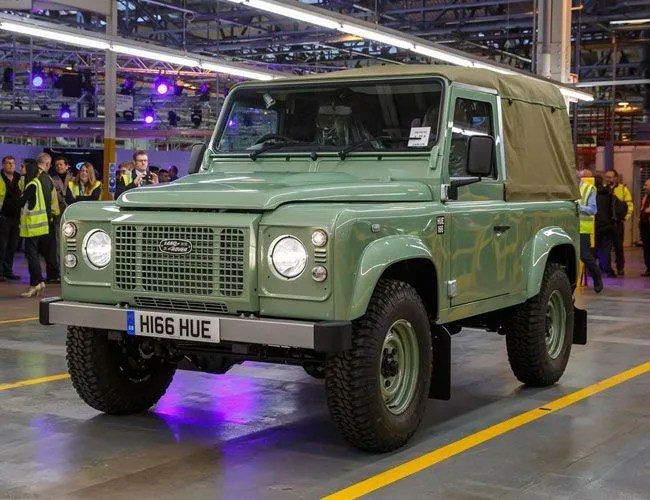 TWIM-gear-patrol-the-last-defender