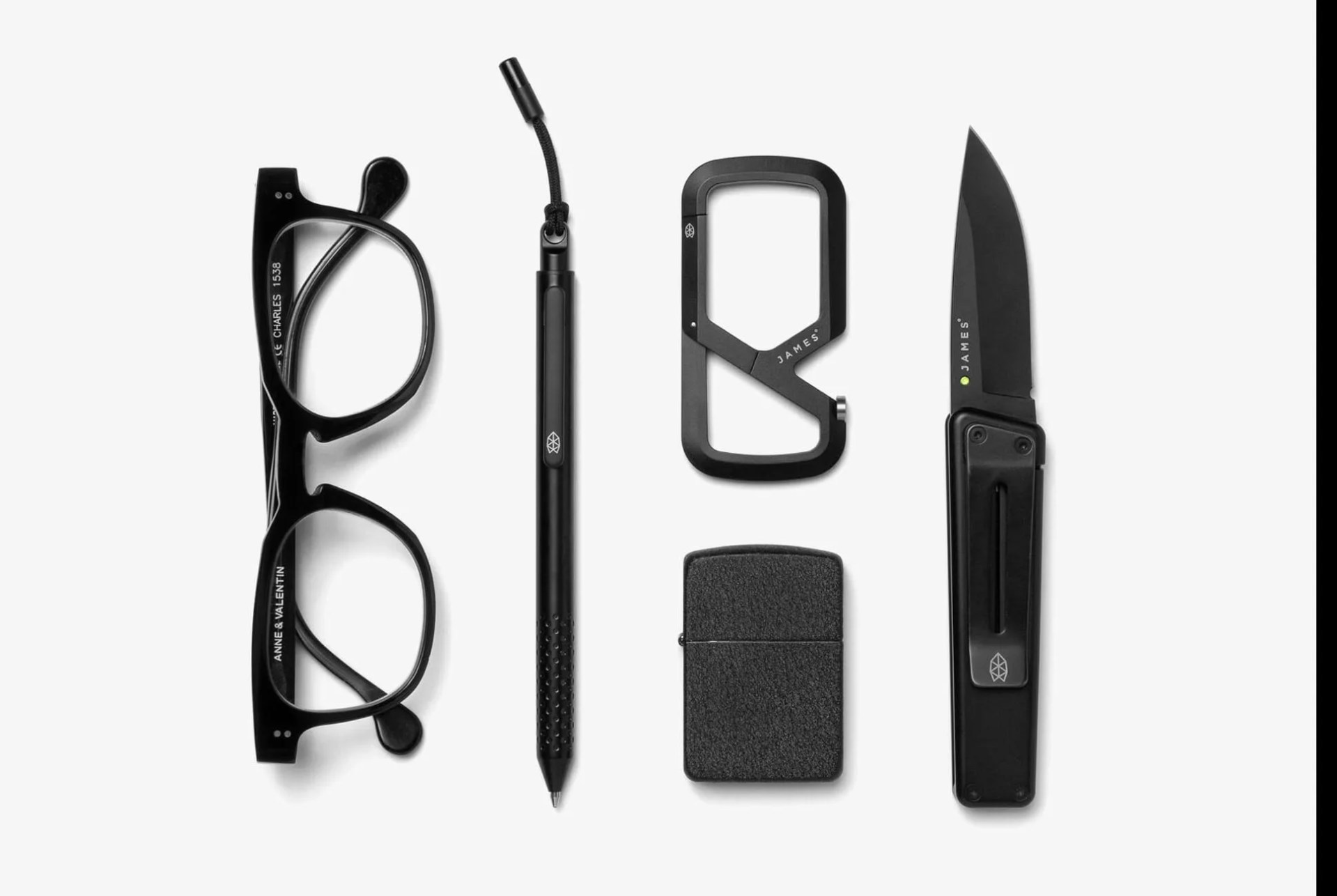 The-Everyday-Carry-Picks-That-Will-Have-You-Ready-for-Fathers-Day-Gear-Patrol-Lead-Full-v3
