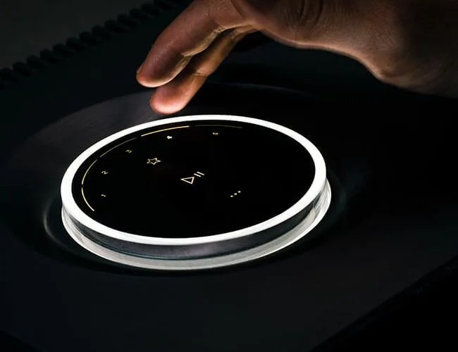 Naim-the-Most-Satisfying-Volume-Dial-gear-patrol-feature