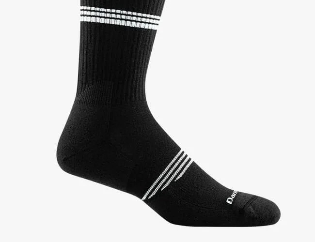 OR-Post—Darn-Tough-Athletic-socks-Gear-Patrol-feature