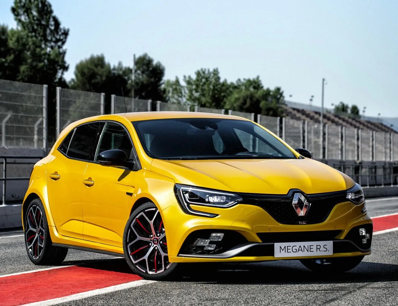 Renault-Megane-RS-gear-patrol