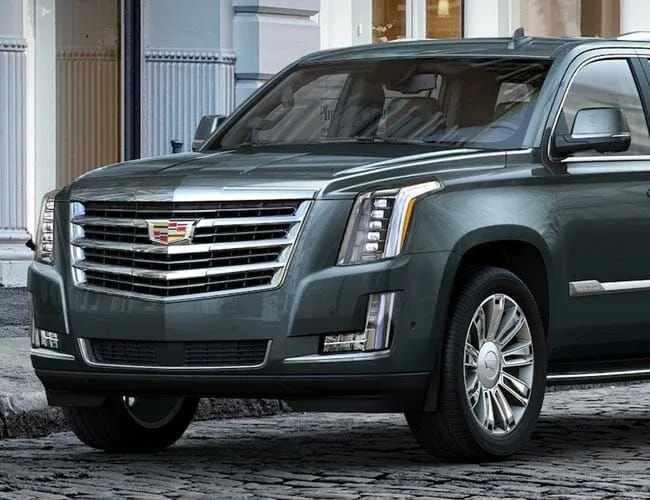 2019-ESCALADE-gear-patrol-feature