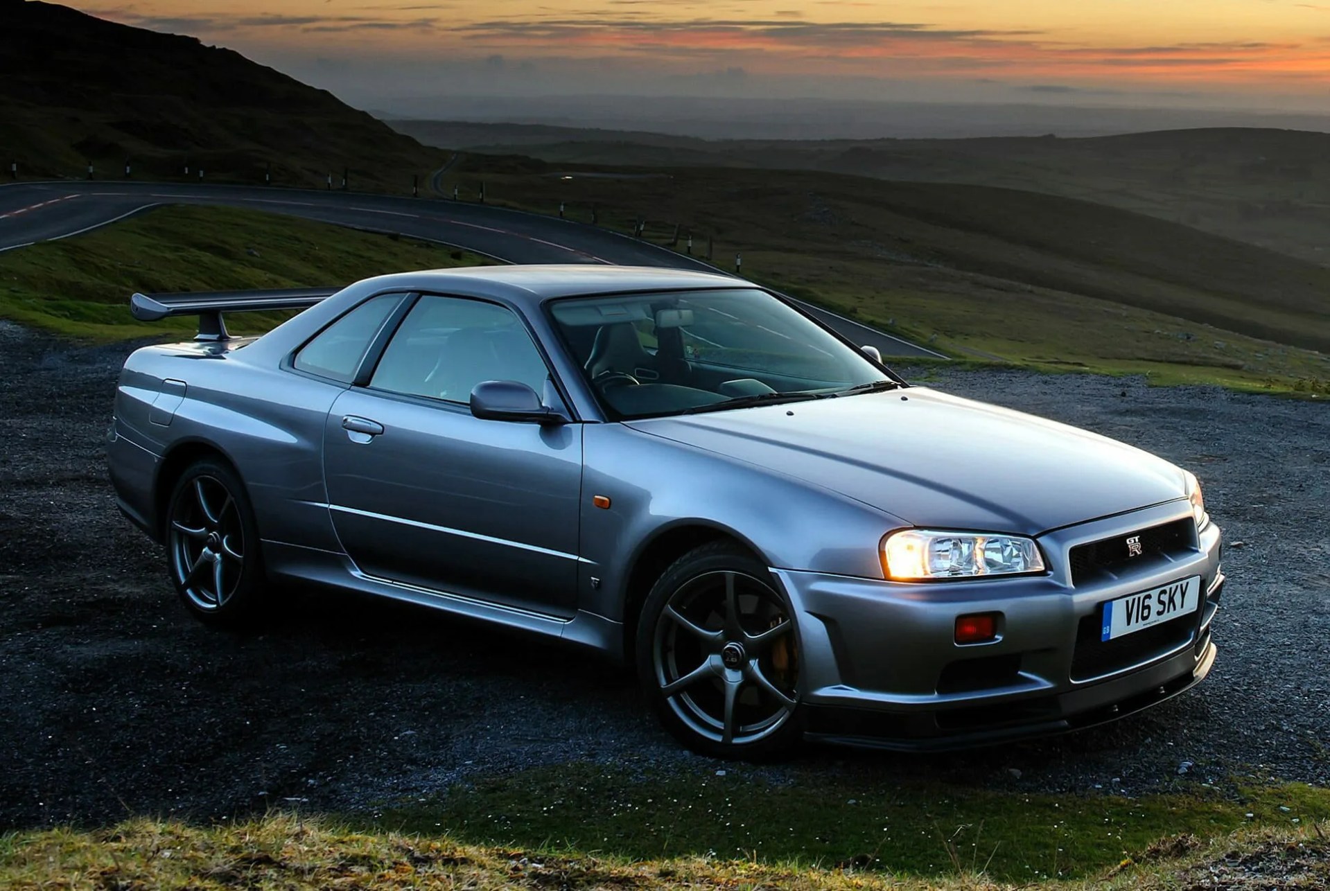 Importing-Foreign-Cars-gear-patrol-lead-full