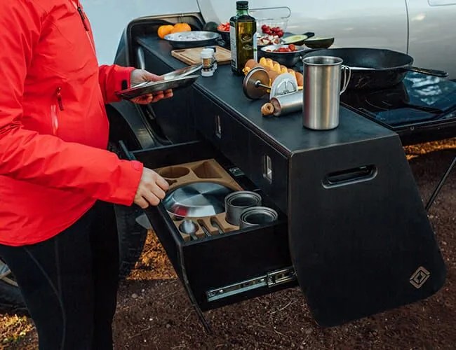 Rivian-R1T-Kitchen-gear-patrol-feature