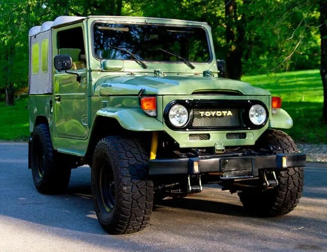 1978-Toyota-Land-Cruiser-FJ40-Gear-Patrol-Feature
