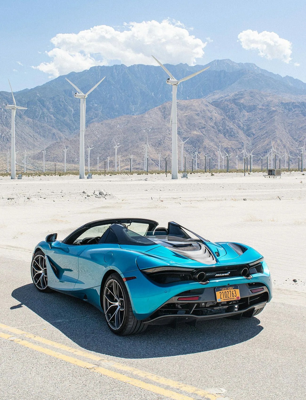 McLaren-720S-Spider-Review-gear-patrol-ambiance-2
