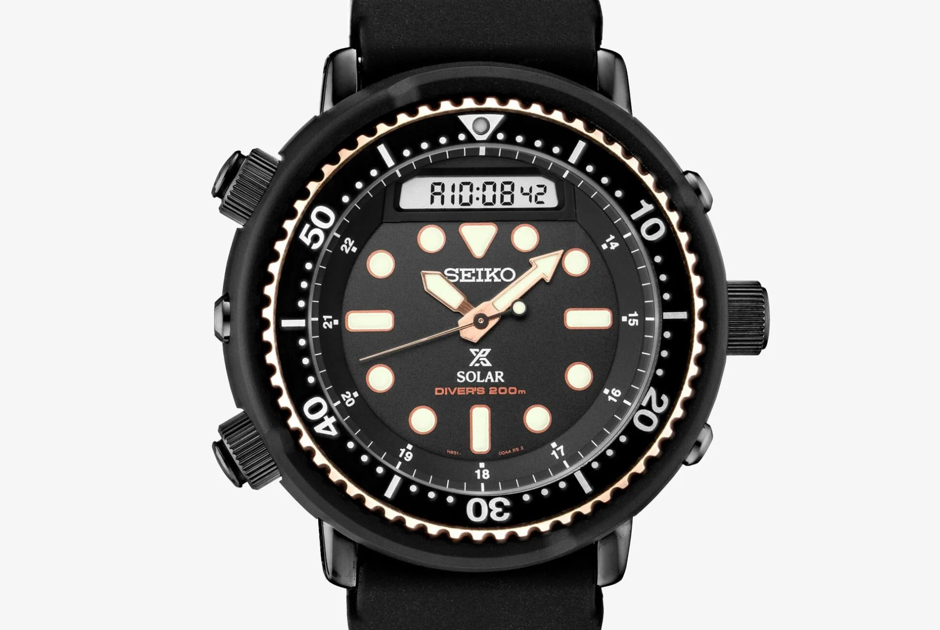 Seiko-Prospex-Solar-Diver-SNJ028-gear-patrol-lead-full