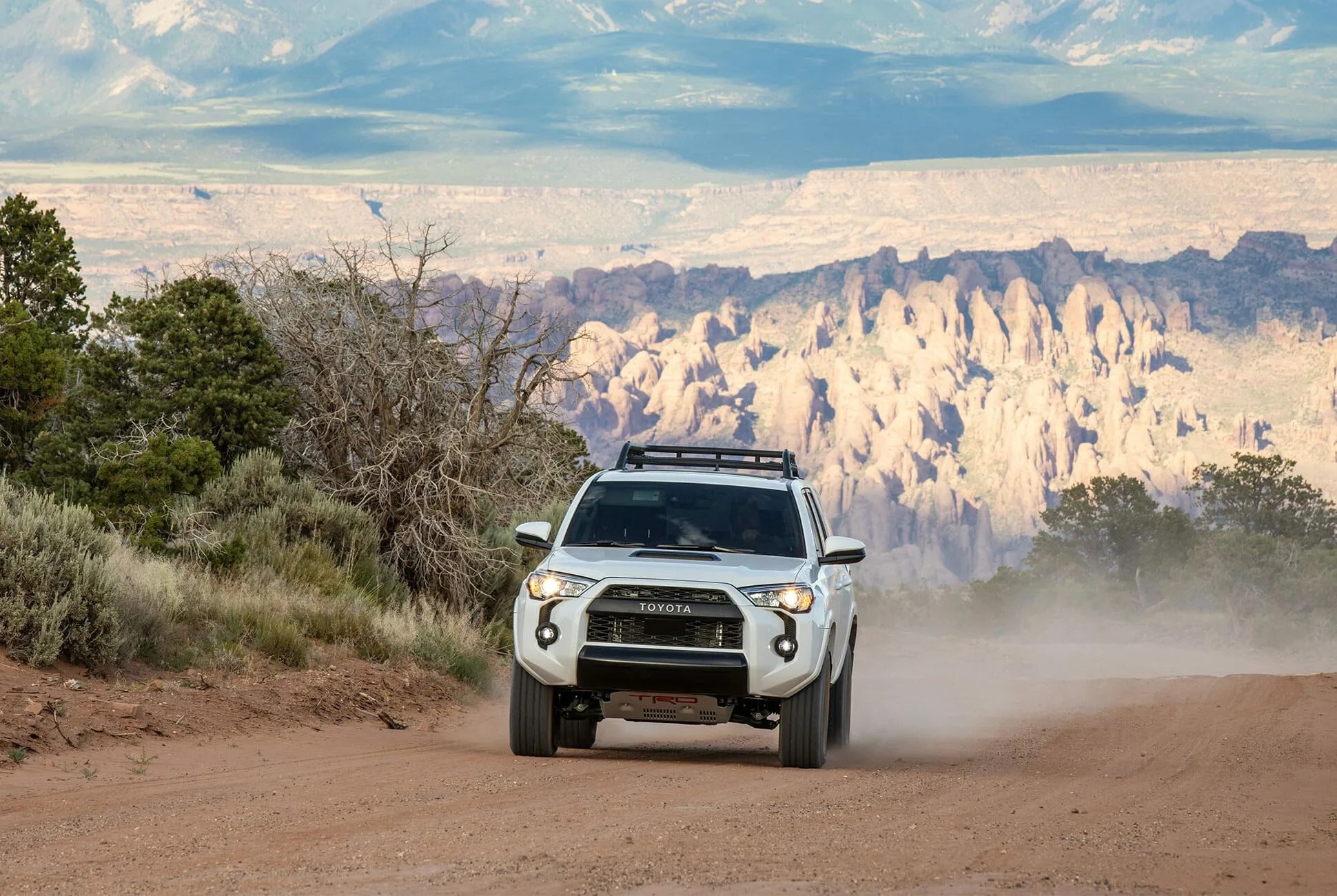 Toyota’s 2 Best Off-Roaders Are Fresh for 2020 | Gear Patrol