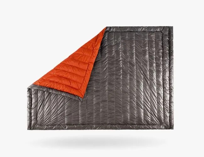 gear-patrol-kammok-firebelly-synthetic-lead