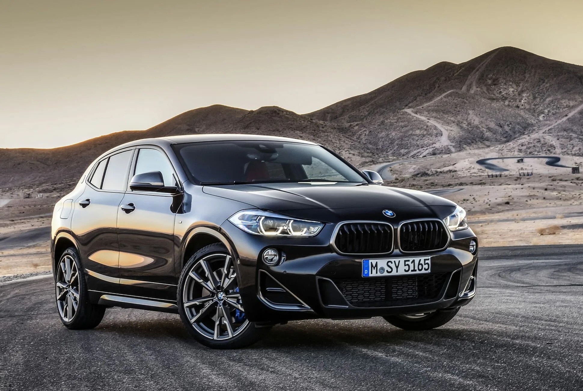 2024 BMW X2 M35i Looks Quite Aggressive in All Black