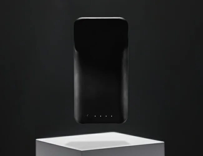 Mophie-Juice-Pack-gear-patrol-feature