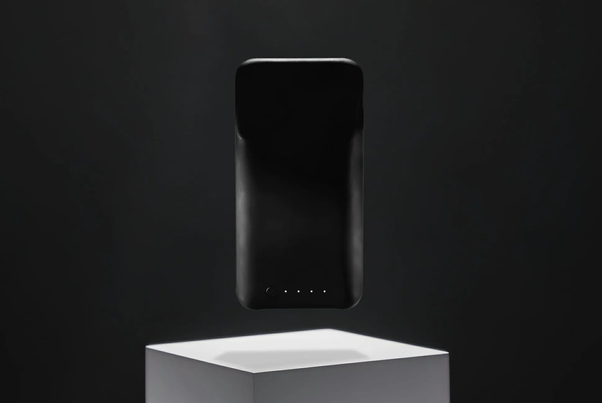 Mophie-Juice-Pack-gear-patrol-full-lead
