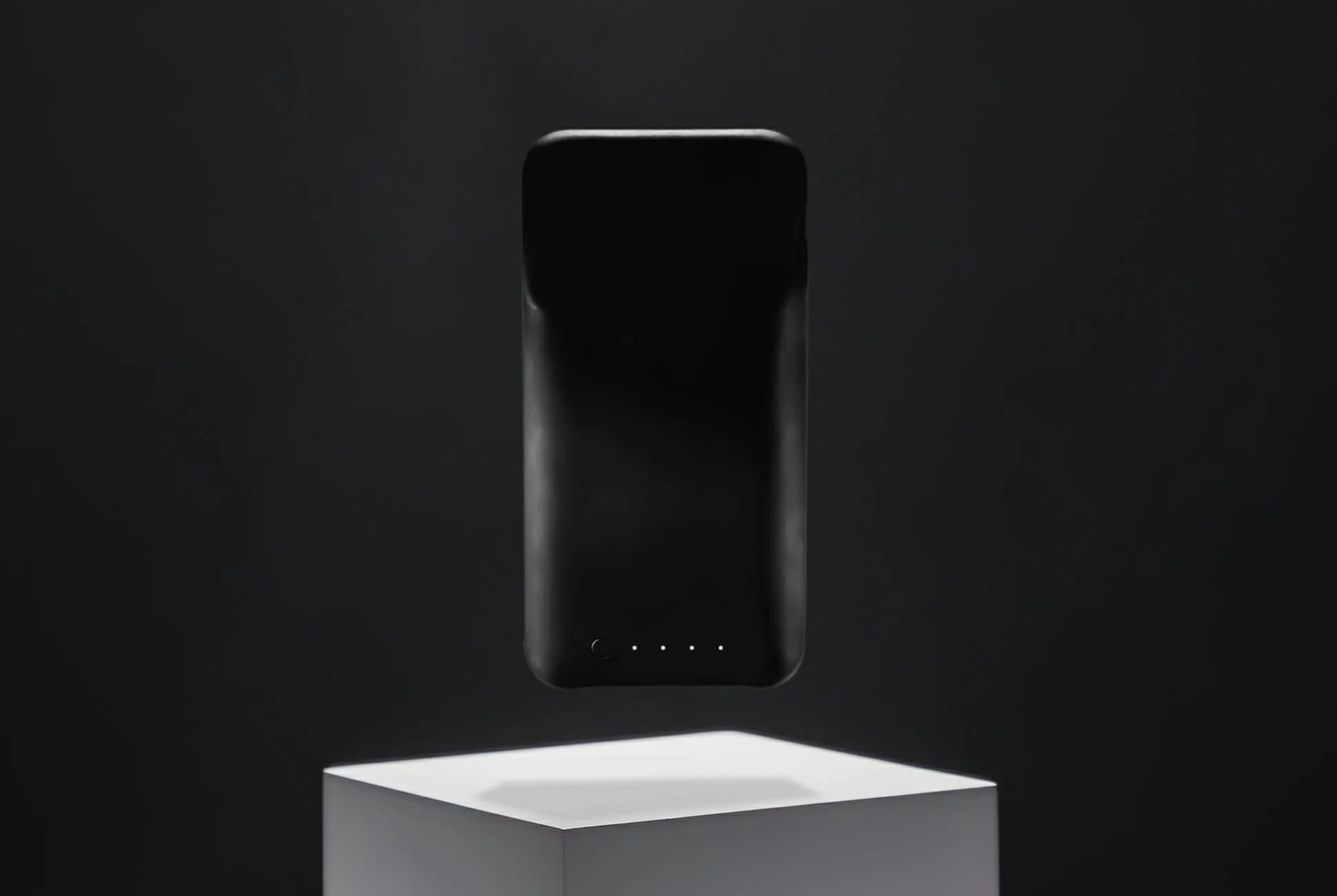 Mophie-Juice-Pack-gear-patrol-full-lead