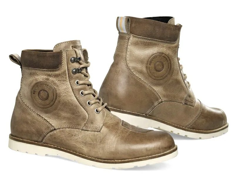 Revit-Gear-gear-patrol-boots