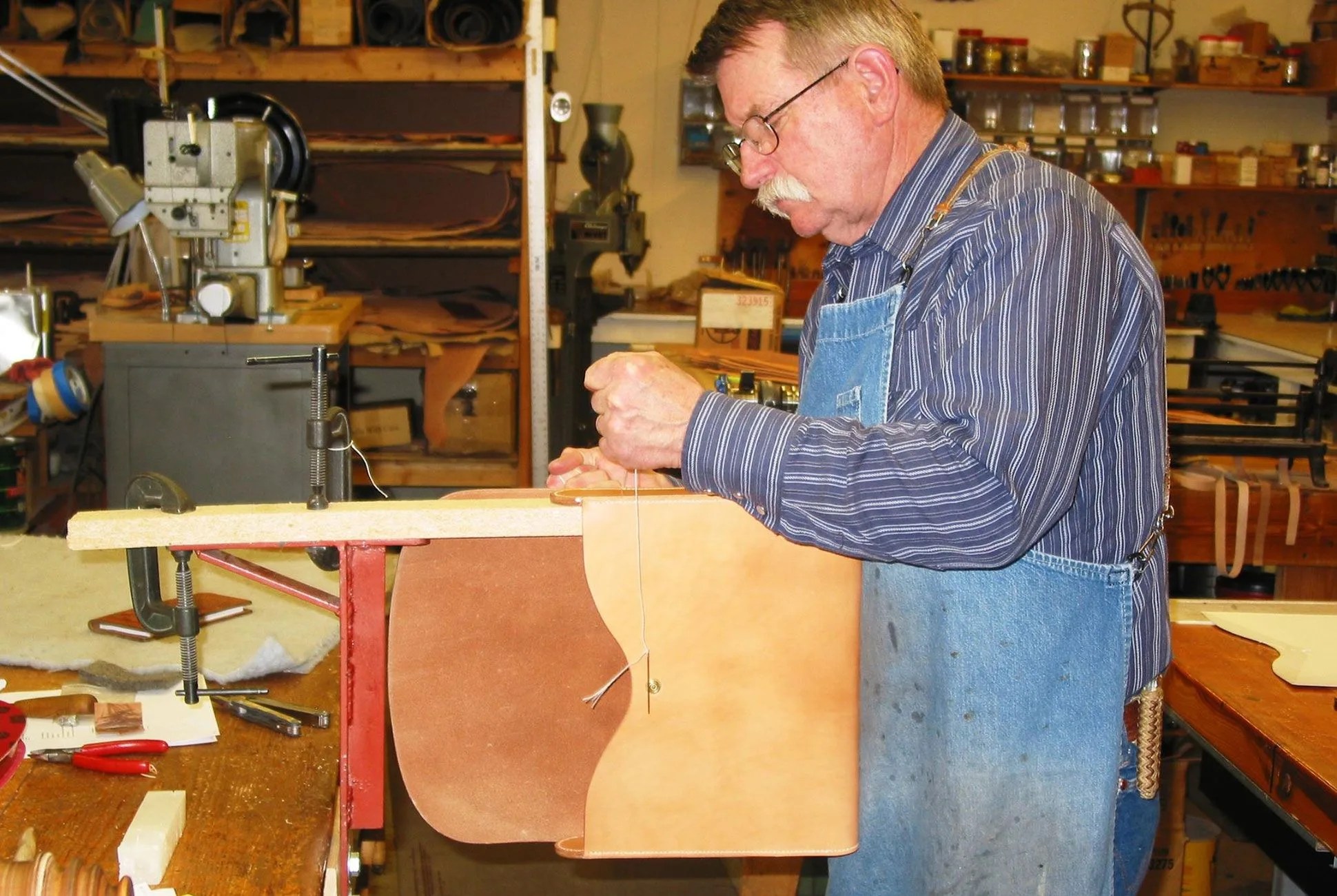 Gfeller-Leather-Gear-Patrol-Lead-Full