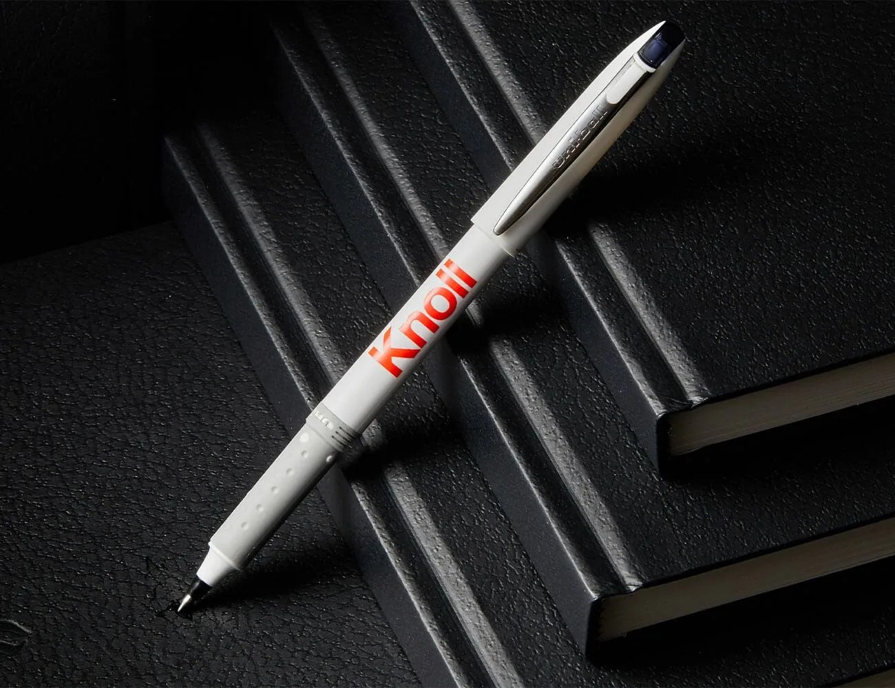 Knoll-Uniball-Gear-Patrol