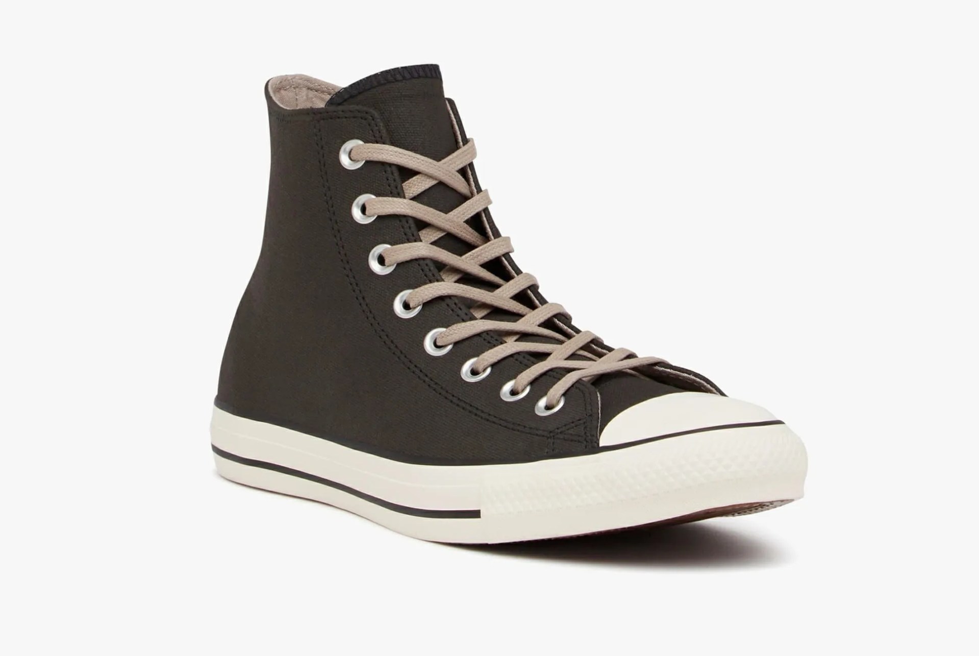 Converse-Chuck-Taylor-All-Star-gear-patrol-full-lead