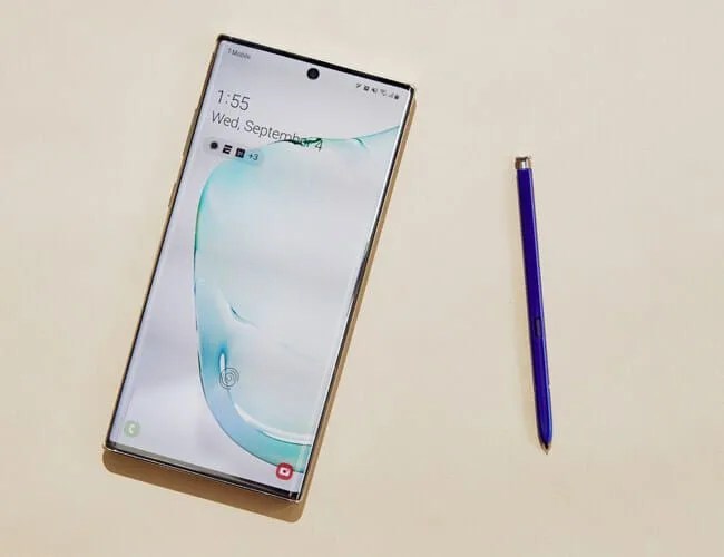 Samsung-Galaxy-Note-10-Review-Gear-Patrol-Lead-Featured