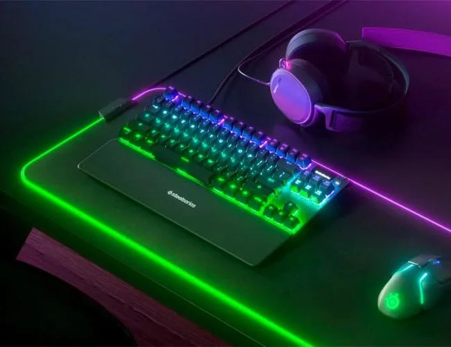 Apex-Pro-TKL-Gear-Patrol-Feature