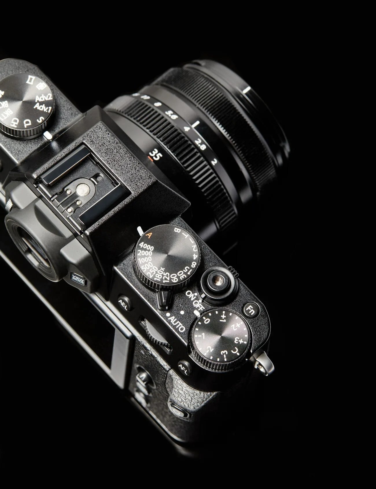 Fujifilm-X-T30-GP100-Gear-Patrol-Ambiance