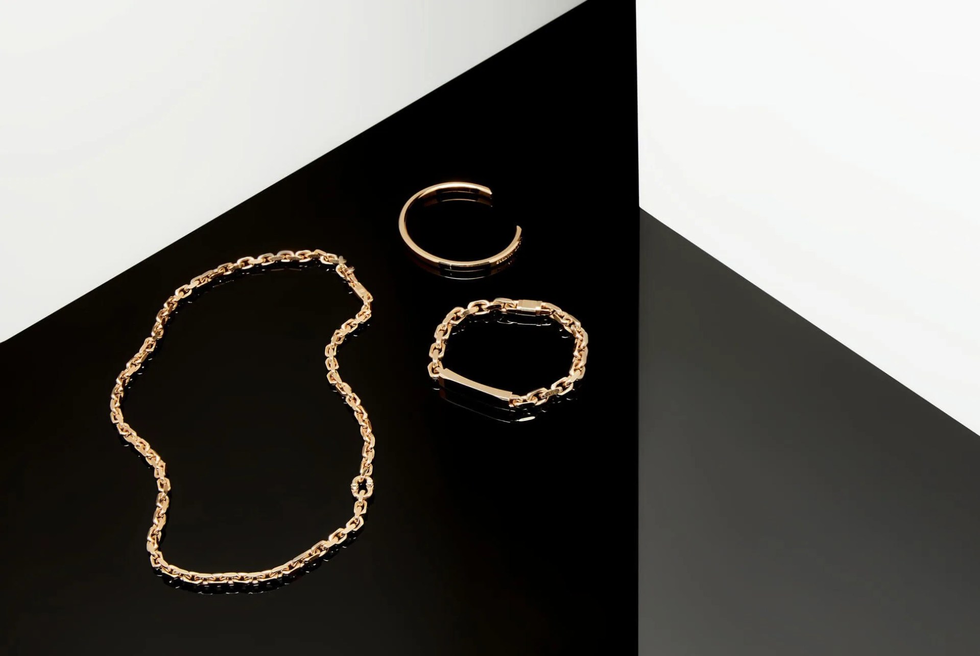 GP100-Style-Gear-Patrol-Lead-Full