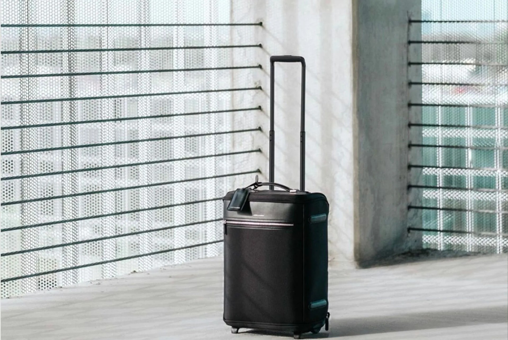 Hook & Albert Garment Luggage