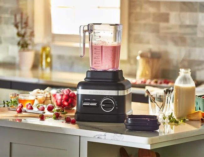 Kitchenaid-High-Performance-Blender-gear-patrol-lead-feature