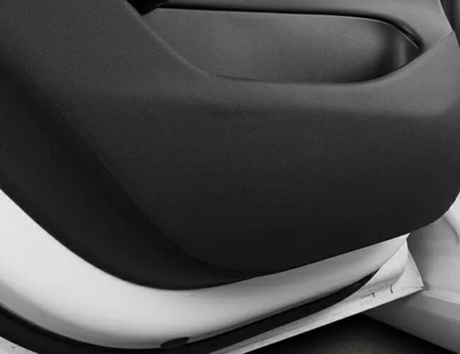 Tesla-3-CM-gear-patrol-door-protect