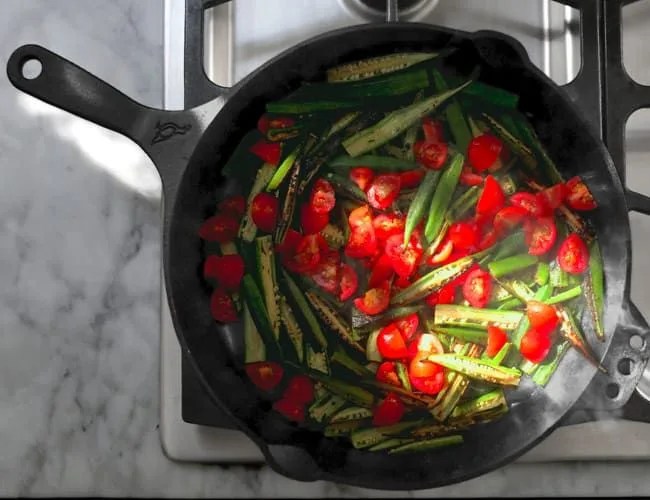 The-20-Best-Things-to-Cook-Cast-Iron-Skillet-Gear-Patrol-Feature