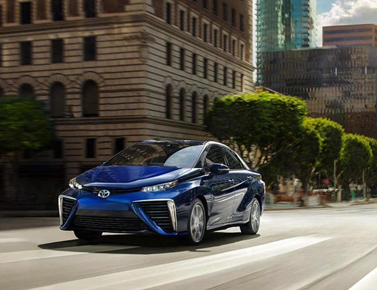 Toyota-Mirai-2019-gear-patrol