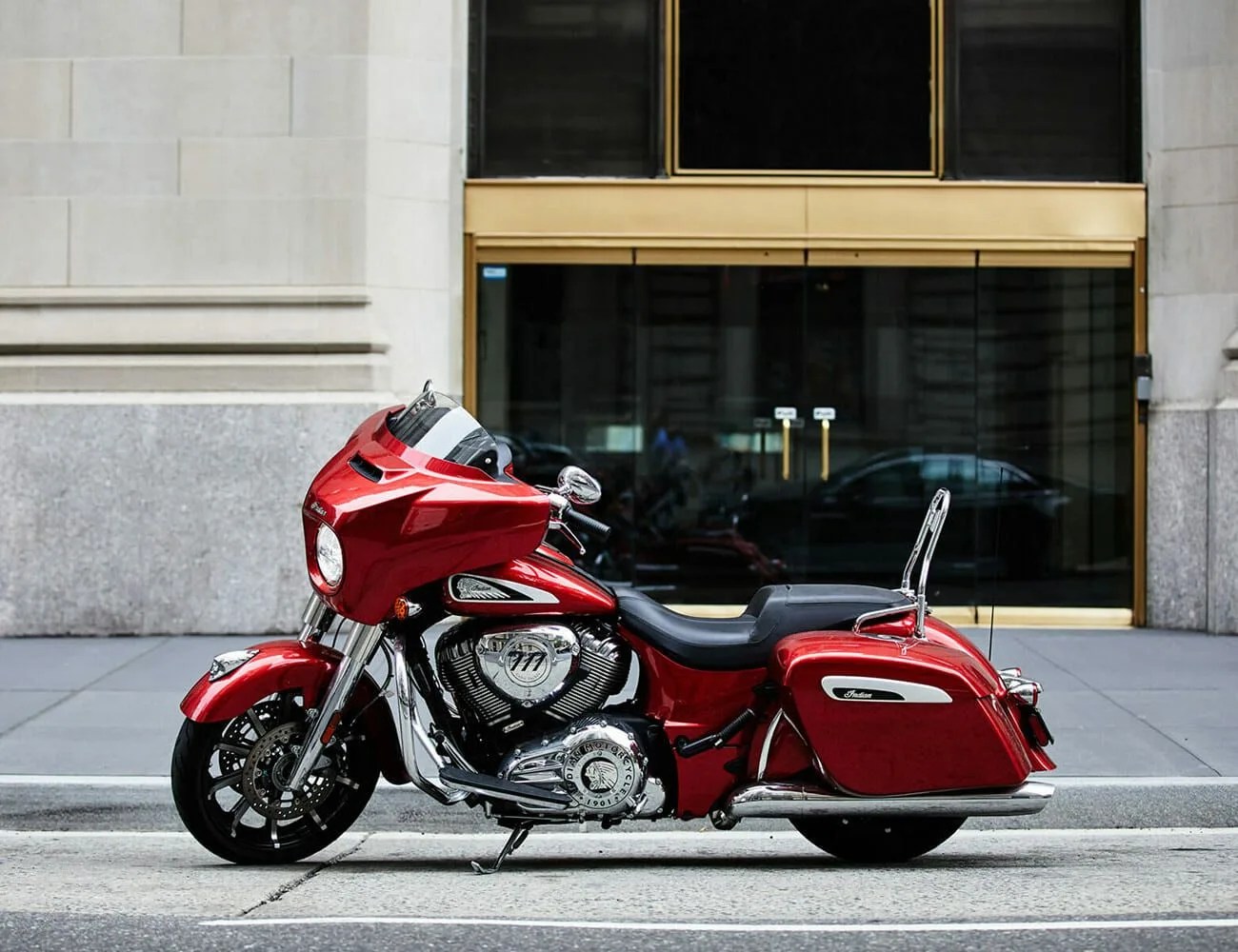 Best-Motorcycles-gear-patrol-Indian-Chieftan