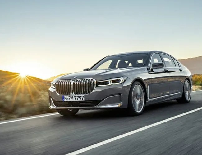 CES-MOTO-gear-patrol-bmw